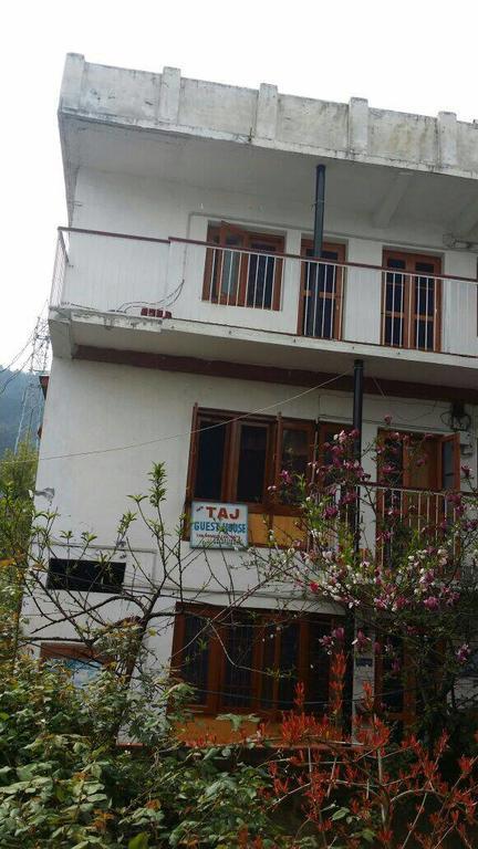 Srīnagar Taj Guest House מראה חיצוני תמונה
